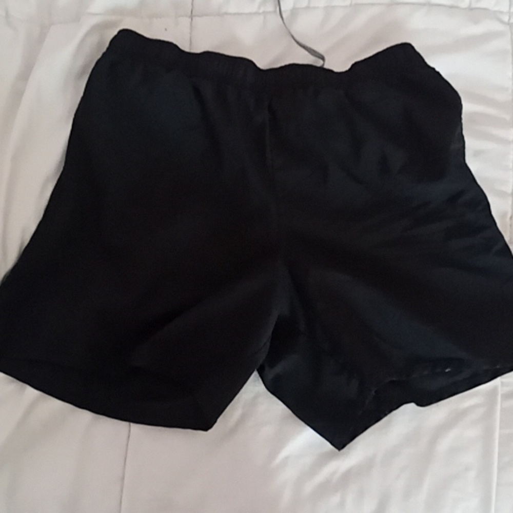 Black workout short new balance